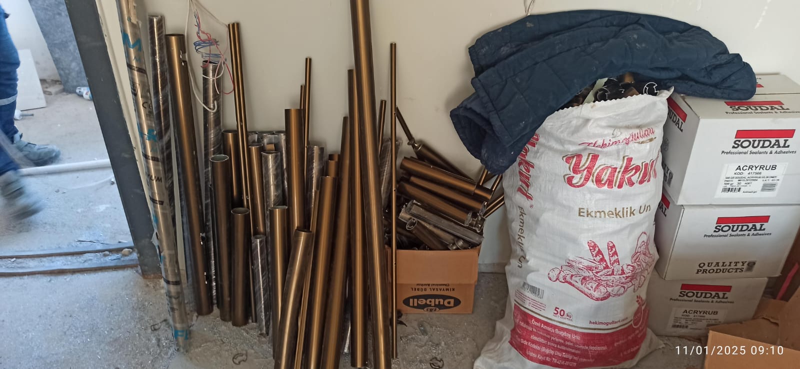 Çok Katlı Bina Balkon Korkuluk ve Silikon Cephe - Görsel 6