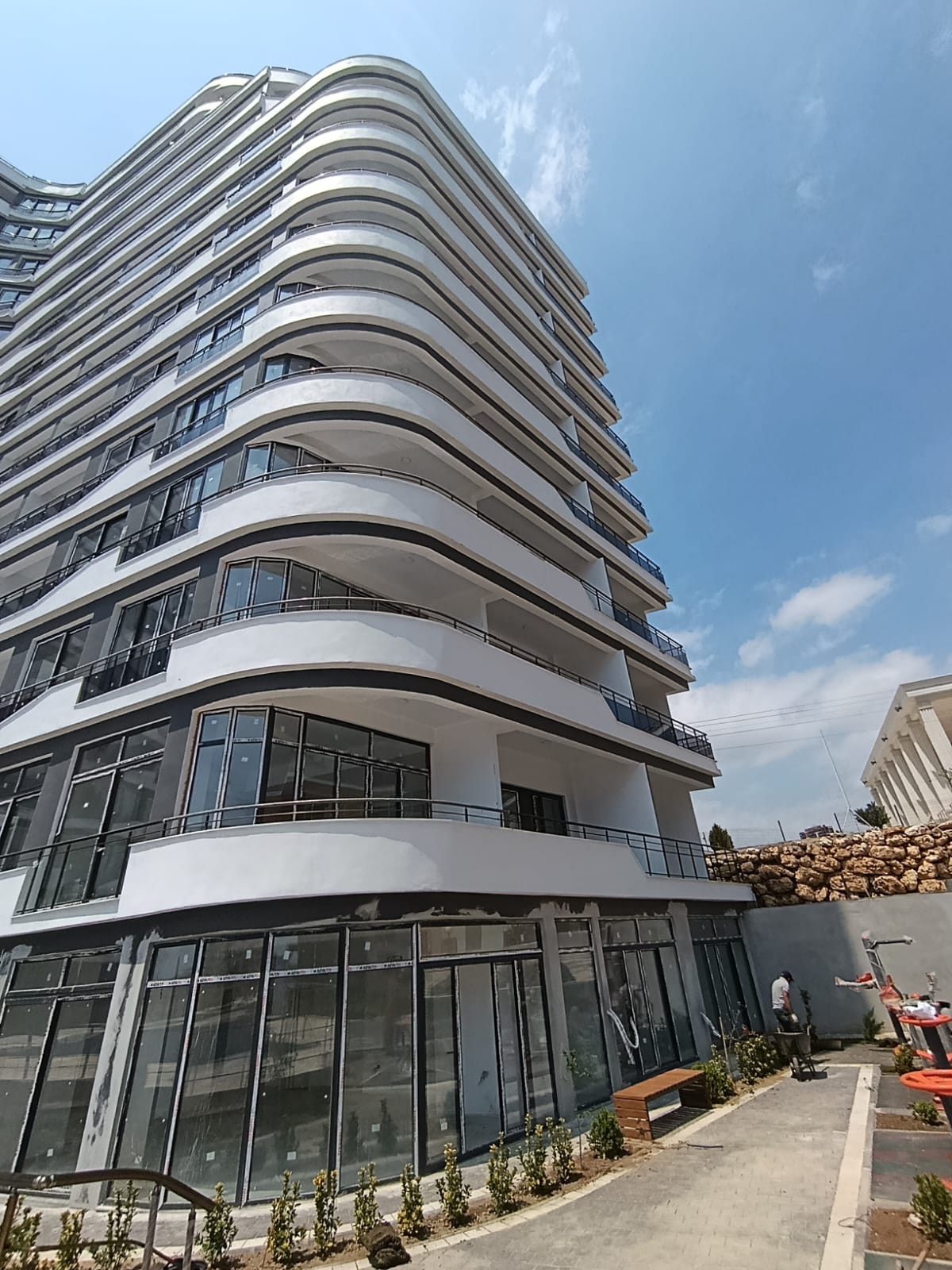 Çok Katlı Bina Balkon Korkuluk ve Silikon Cephe - Görsel 7