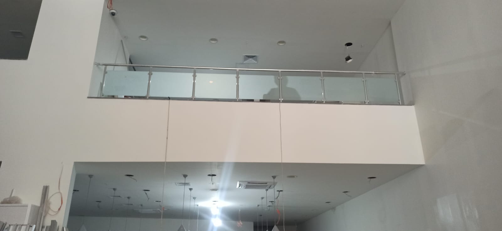 Çok Katlı Bina Balkon Korkuluk ve Silikon Cephe - Görsel 9